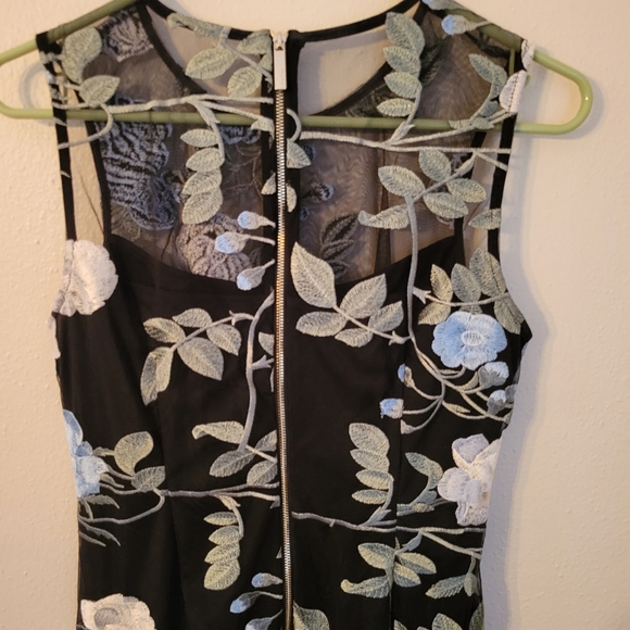 Calvin Klein Embroidered Black Floral Dress Size 4 - Picture 8 of 10